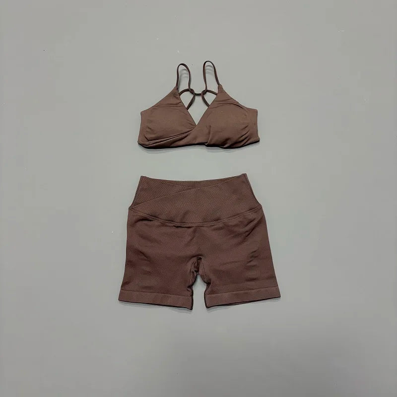 Halter Bra & Cross Waist Shorts Set – Butt Lifting Gym Set